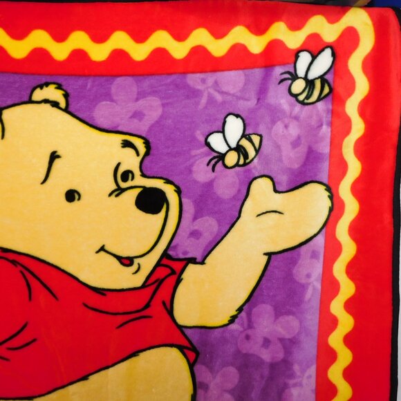 VTG Disney Winnie the Pooh Bees Honey Pot Red Purple Fleece Blanket 42" x 50" - Picture 4 of 5